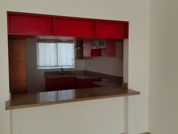 REMATO CASA EN RESIDENCIAL BOSQUES DE SANTA ANITA, BAJA DE PRECIO $ 2´680,000 A TRATAR EXCELENTE ESTADO
