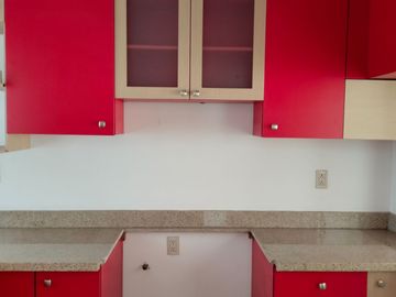REMATO CASA EN RESIDENCIAL BOSQUES DE SANTA ANITA, BAJA DE PRECIO $ 2´680,000 A TRATAR EXCELENTE ESTADO