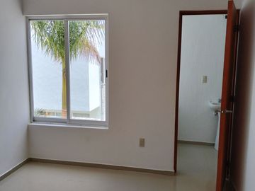REMATO CASA EN RESIDENCIAL BOSQUES DE SANTA ANITA, BAJA DE PRECIO $ 2´680,000 A TRATAR EXCELENTE ESTADO