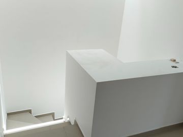 REMATO CASA EN RESIDENCIAL BOSQUES DE SANTA ANITA, BAJA DE PRECIO $ 2´680,000 A TRATAR EXCELENTE ESTADO