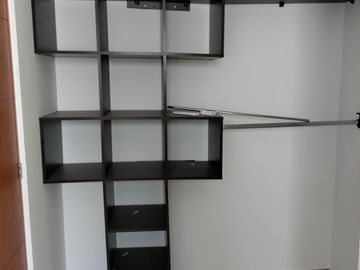 REMATO CASA EN RESIDENCIAL BOSQUES DE SANTA ANITA, BAJA DE PRECIO $ 2´680,000 A TRATAR EXCELENTE ESTADO