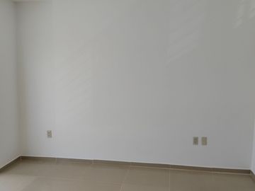 REMATO CASA EN RESIDENCIAL BOSQUES DE SANTA ANITA, BAJA DE PRECIO $ 2´680,000 A TRATAR EXCELENTE ESTADO