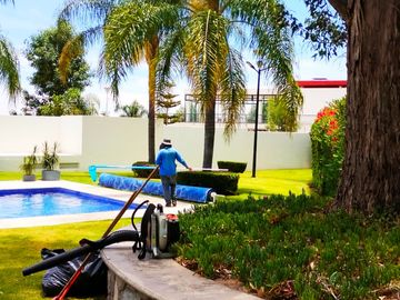 REMATO CASA EN RESIDENCIAL BOSQUES DE SANTA ANITA, BAJA DE PRECIO $ 2´680,000 A TRATAR EXCELENTE ESTADO