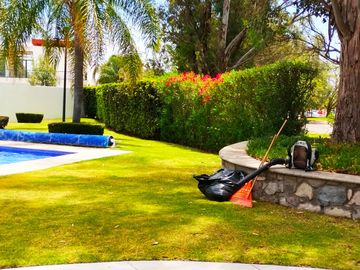 REMATO CASA EN RESIDENCIAL BOSQUES DE SANTA ANITA, BAJA DE PRECIO $ 2´680,000 A TRATAR EXCELENTE ESTADO