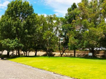 REMATO CASA EN RESIDENCIAL BOSQUES DE SANTA ANITA, BAJA DE PRECIO $ 2´680,000 A TRATAR EXCELENTE ESTADO