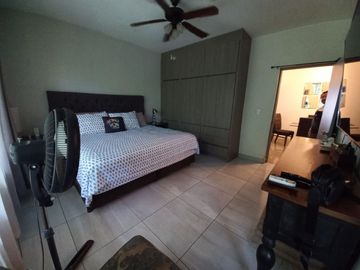 CASA DE UNA PLANTA REMODELADA COLONIA DEL VALLE SAN PEDRO GARZA GARCIA