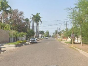 ¡¡Haz Que Tu Dinero Trabaje Para Ti Hoy !! Venta de Hermosa Casa en Exclusiva Zona, Col. Zona Norte, Cd Obregón, Son.