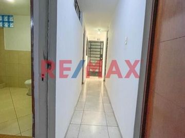 Venta De Casa en José Granda, cerca Av. Habich, San Martin De Porres
