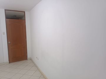 Casa en venta Av. Pedro Silva 1020 San Juan de Miraflores 176.46 m2  3 cuartos, 2 baños, 1 estacionamiento