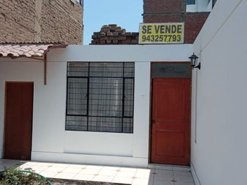 Casa en venta Av. Pedro Silva 1020 San Juan de Miraflores 176.46 m2  3 cuartos, 2 baños, 1 estacionamiento