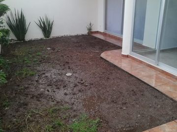 EXCELENTE RESIDENCIA EN PARQUE SAN JOSE, ZONA AZUL LOMAS DE ANGELÓPOLIS