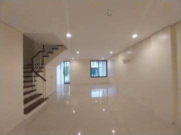 For Sale Brand new Modern Design Two (2) Storey Duplex House and Lot in Better Living Parañaque City