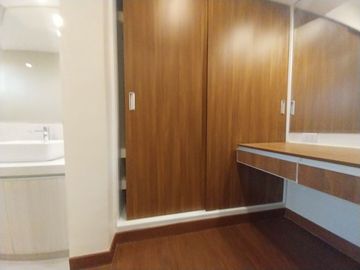 For Sale Brand new Modern Design Two (2) Storey Duplex House and Lot in Better Living Parañaque City