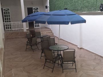 Magnifica CASA con USO de SUELO