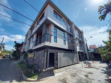 For Sale Modern Design Four (4) Storey Triplex House and Lot in Better Living Parañaque City