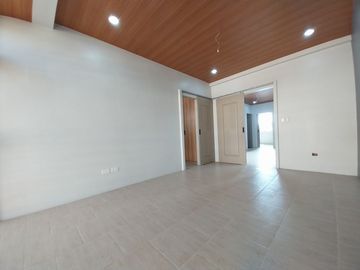 For Sale Modern Design Four (4) Storey Triplex House and Lot in Better Living Parañaque City