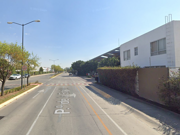 ¡¡HERMOSA CASA EN UNA DE LAS MEJORES ZONAS DE SOLARES, ZAPOPAN JALISCO!!