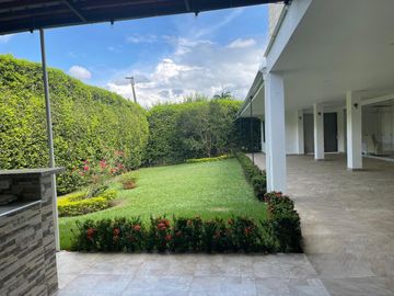 VENDO CASA EN LA MORADA A LAS AFUERAS DE CALI VALLE DEL CAUCA