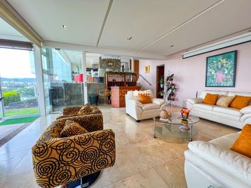 CASA EN VENTA, BALCONES DE JURIQUILLA