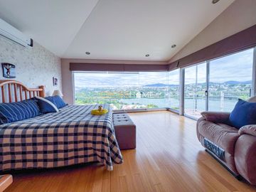 CASA EN VENTA, BALCONES DE JURIQUILLA
