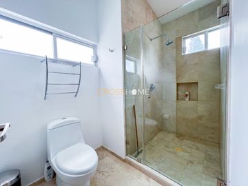 CASA EN VENTA, BALCONES DE JURIQUILLA