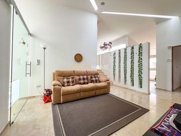CASA EN VENTA, BALCONES DE JURIQUILLA