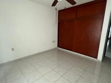 CASA EN VENTA EN AV CANDIDO AGUILAR EN BOCA DEL RÍO