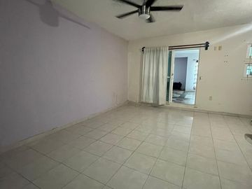 CASA EN VENTA EN AV CANDIDO AGUILAR EN BOCA DEL RÍO