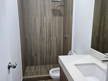 VENDO HERMOSO DUPLEX EN MIRAFLORES