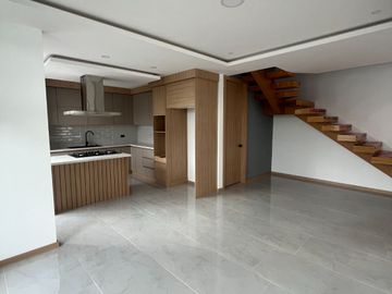 CASAS DE LUJO DENTRO DE CONDOMINIO, Sudamericano Ricaurte, C1406