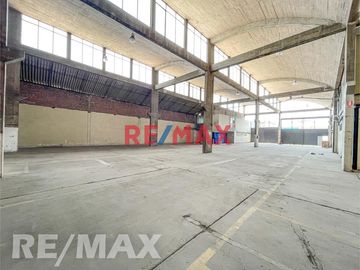 Venta De Terreno L I2 / Cm - Av. Colonial - Cercado De Lima