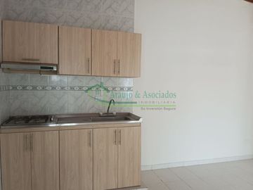 VENDEMOS HERMOSA CASA DE DOS PISOS EN RICAURTE