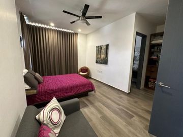 CASA EN VENTA EN MAZATLAN  CON TRIPLE ALTURA EN PRIVADA CON ALBERCA Y ACCESO CONTROLADO A SOLO PASOS DE LA PLAYA (SECTOR CERRITOS) DE TRES RECAMARAS