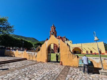 Edificio en venta en El Álamo, Jalpan de Serra, Querétaro