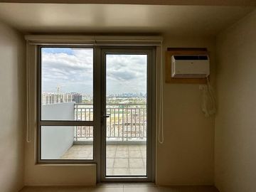 AVIDAARCA15XXT3: For Sale Unfurnished 1 BR with Balcony in Avida Towers One Union Place