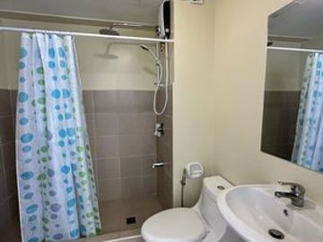 AVIDAARCA15XXT3: For Sale Unfurnished 1 BR with Balcony in Avida Towers One Union Place