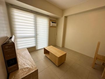 AVIDAARCA15XXT3: For Sale Unfurnished 1 BR with Balcony in Avida Towers One Union Place