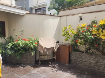 Vive El Lujo Y La Exclusividad Con Vistas A Las Casuarinas: ¡Tu Hogar Perfecto Te Espera!