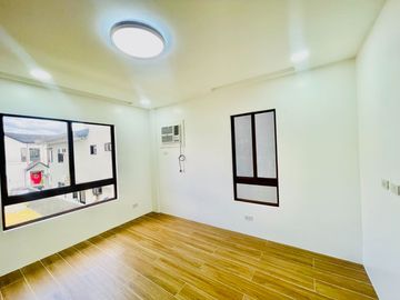 For Sale Newly Made Beautiful Modern 2 storey House in Greenwoods Executive Village