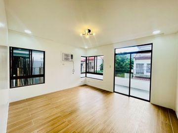 For Sale Newly Made Beautiful Modern 2 storey House in Greenwoods Executive Village