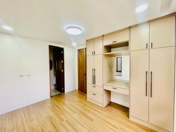 For Sale Newly Made Beautiful Modern 2 storey House in Greenwoods Executive Village