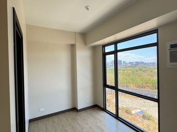 Rent to own condominium 5% DP to move in Gentry Manor