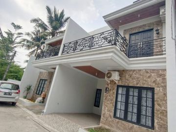Rumah Dijual Di Cimanggis Depok Rumah Eropa +Rooftop Murah Tanpa DP 3 menit ke LRT Harjamukti Depok