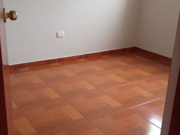 🏡 ¡Venta de Departamento en la Zona Atractiva de Comas 🌳