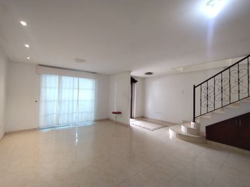 Casa en venta en Villa Santos.