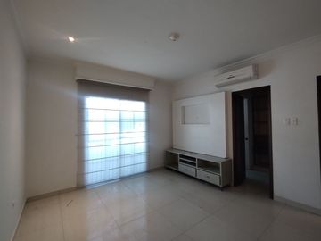 Casa en venta en Villa Santos.