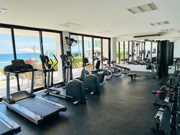 EN VENTA DEPARTAMENTO FRENTE AL MAR EN MAZATLÁN (SECTOR CERRITOS), DE DOS RECAMARAS C/U CON BAÑO COMPLETO, ALBERCA, SAUNA, GYM Y VISTA HERMOSA AL MAR