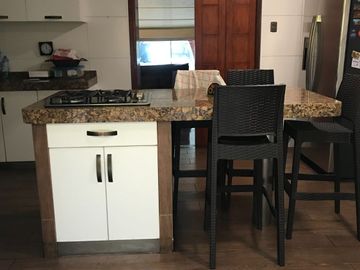 Vendo casa como terreno remodelada consta de dos propiedades juntas en  Barranco