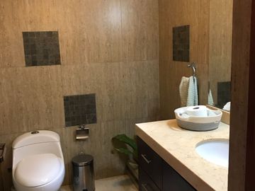Vendo casa como terreno remodelada consta de dos propiedades juntas en  Barranco