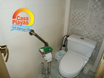 Casa Frente Al Mar de Venta en La Via a Data / Posorja, Playas Villamil